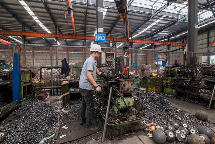 讷河网架配件-螺栓球加工车间